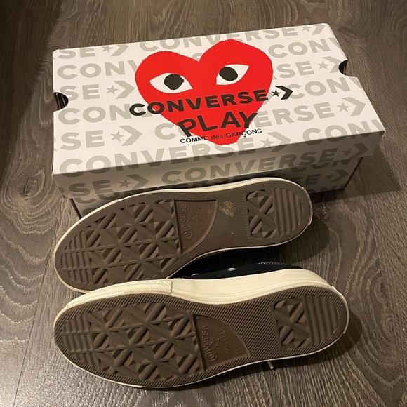 Converse x Comme des Garçons PLAY Chuck 70 Low Top - Picture 5 of 7